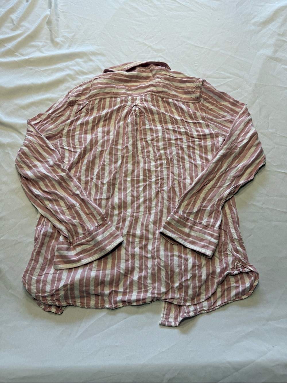 JACHS Girlfriend Pink and White Striped Casual Button-Down Shirt - Picture 4 of 4